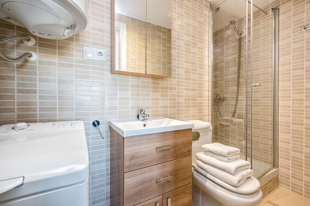 Susana Beach Apartment In Malaga By Solaga Holiday Homes ภายนอก รูปภาพ