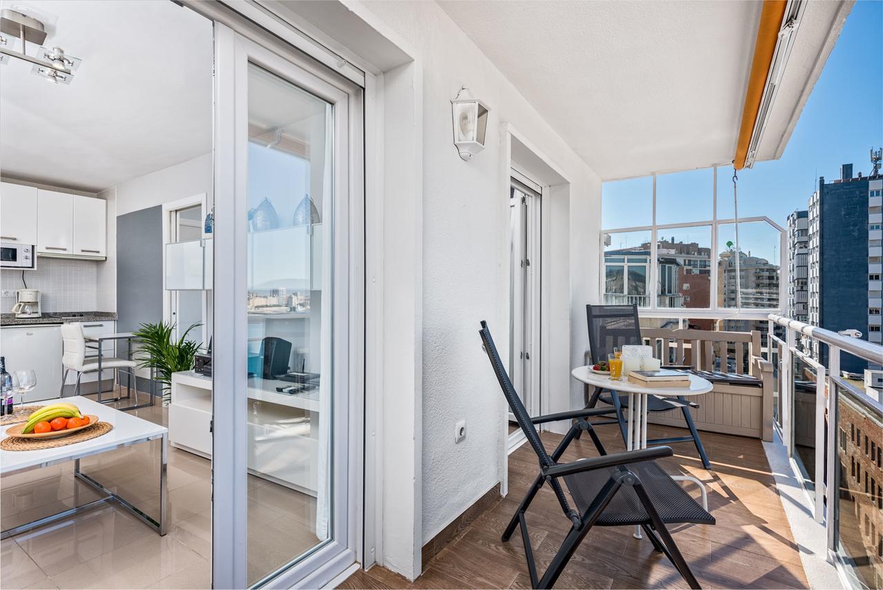Susana Beach Apartment In Malaga By Solaga Holiday Homes ภายนอก รูปภาพ